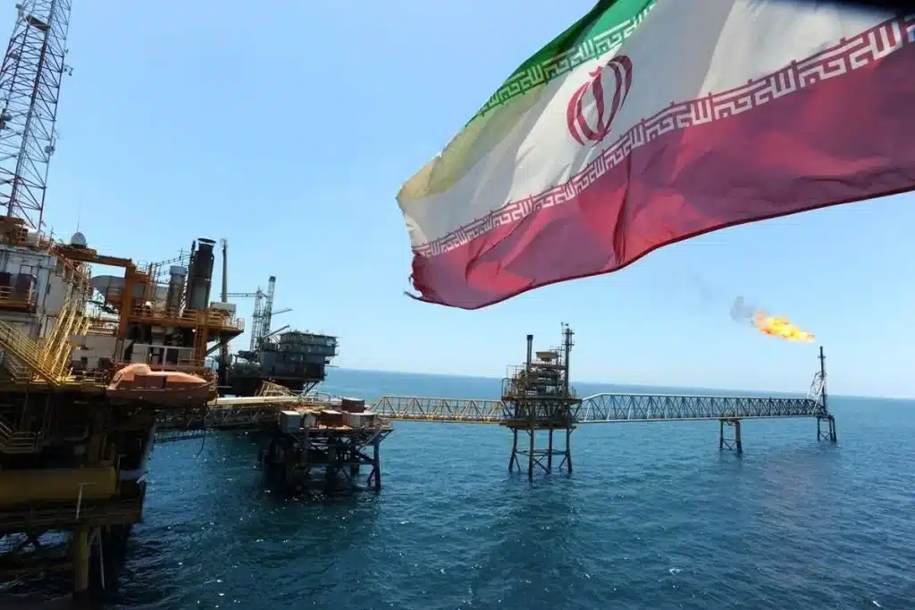 وزیر نفت:|ایران دغدغهای برای فروش و صادرات نفت ندارد