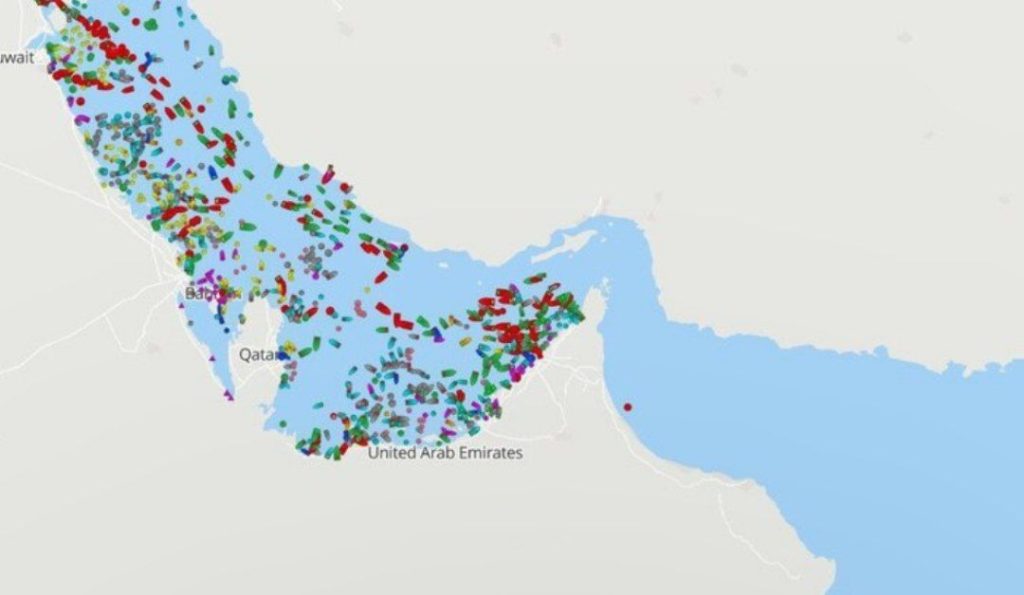 ایران با صادرات نفت از تنگه هرمز، آمریکا را تحقیر کرد