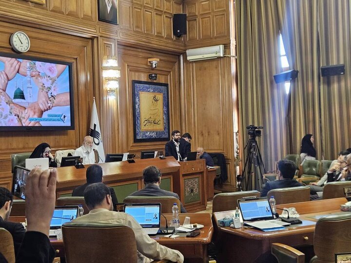 سقاب اصفهانی: مشکل خودرو و سوخت را باید یکبار برای همیشه حل کنیم